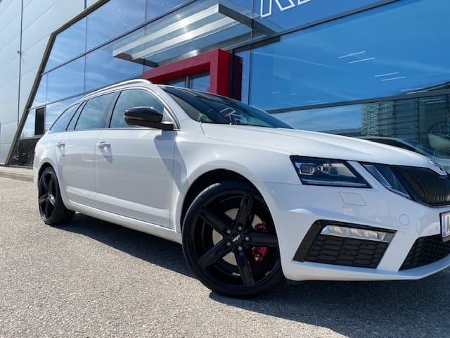 Skoda Octavia RS - Oxigin 18 Concave