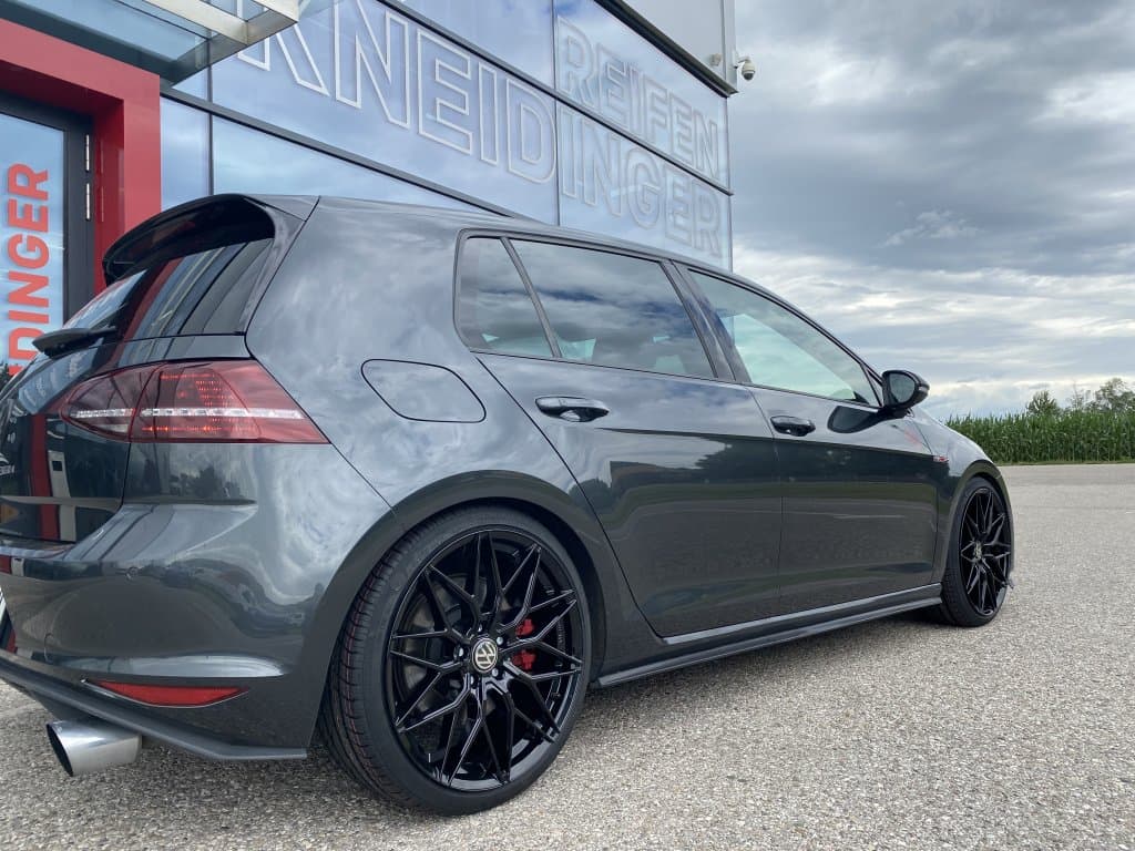 VW Golf VII GTI - DOTZ Suzuka dark