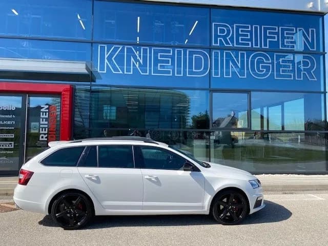 Skoda Octavia RS - Oxigin 18 Concave 2