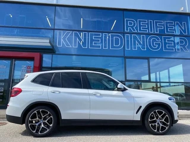 BMW X3 - MOMO RF04 2